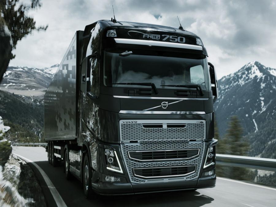  Volvo FH16 750 4x2 2012 года  (фото 16 из 18)